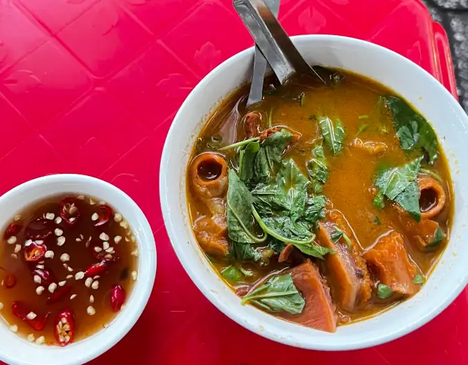 Phá Lấu 88 Bà Huyện Thanh Quan